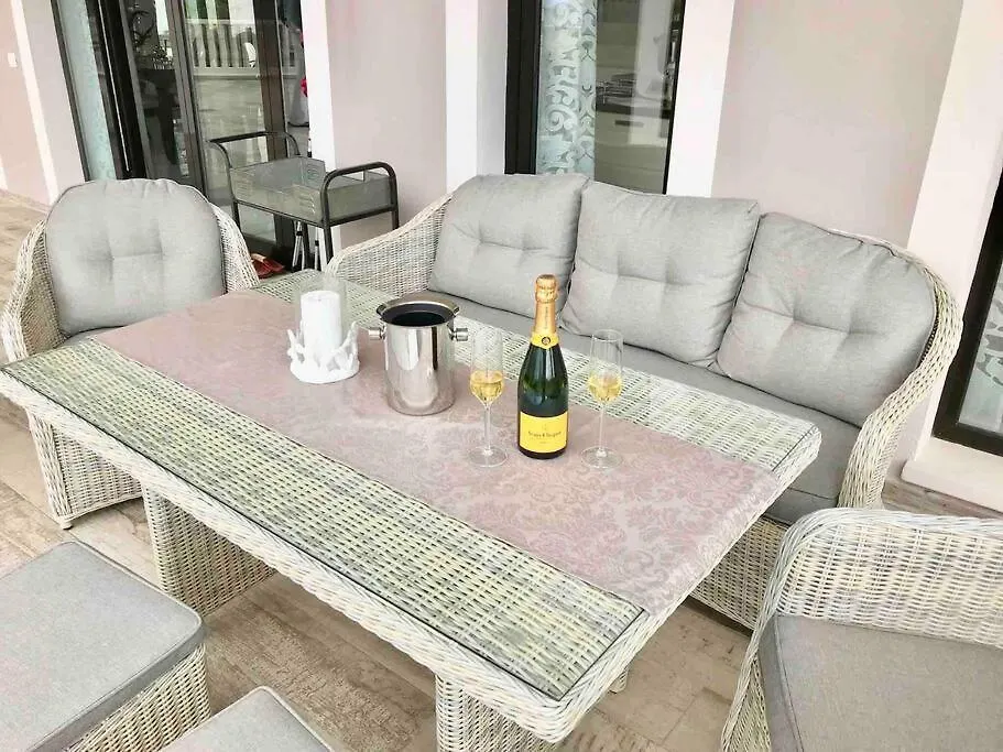 Villa Vista Bella Costa Adeje In Ruhiger Villengegend Mit Meerblick