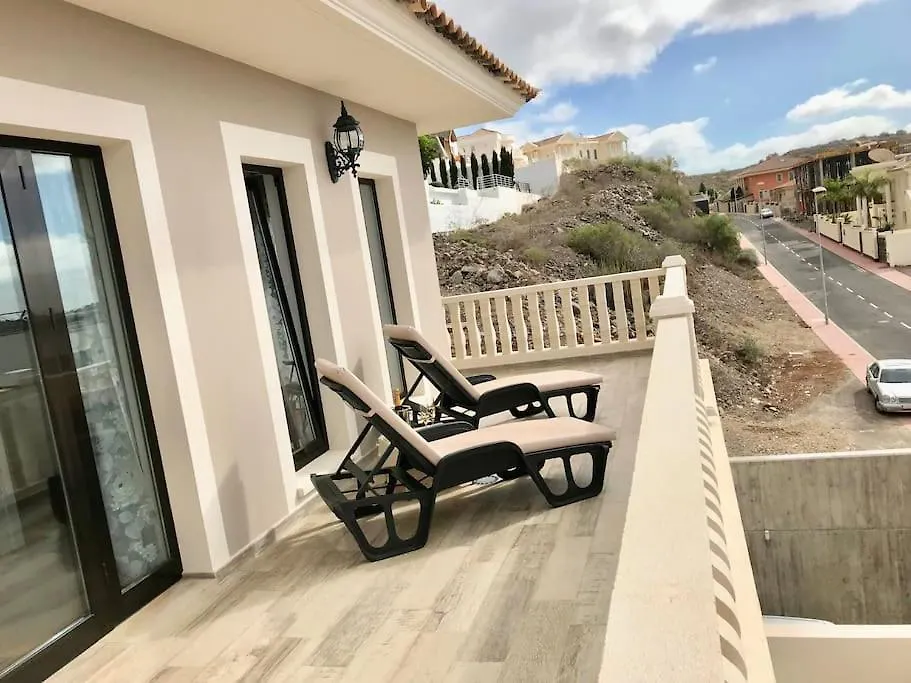 Villa Vista Bella Costa Adeje In Ruhiger Villengegend Mit Meerblick