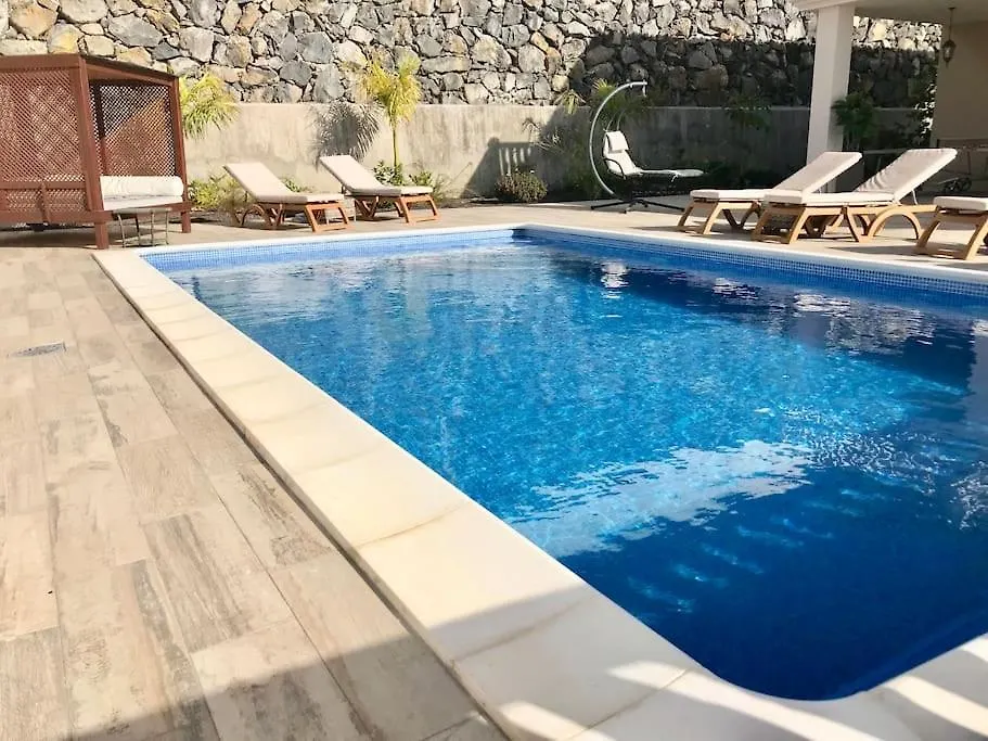 Villa Vista Bella Costa Adeje In Ruhiger Villengegend Mit Meerblick