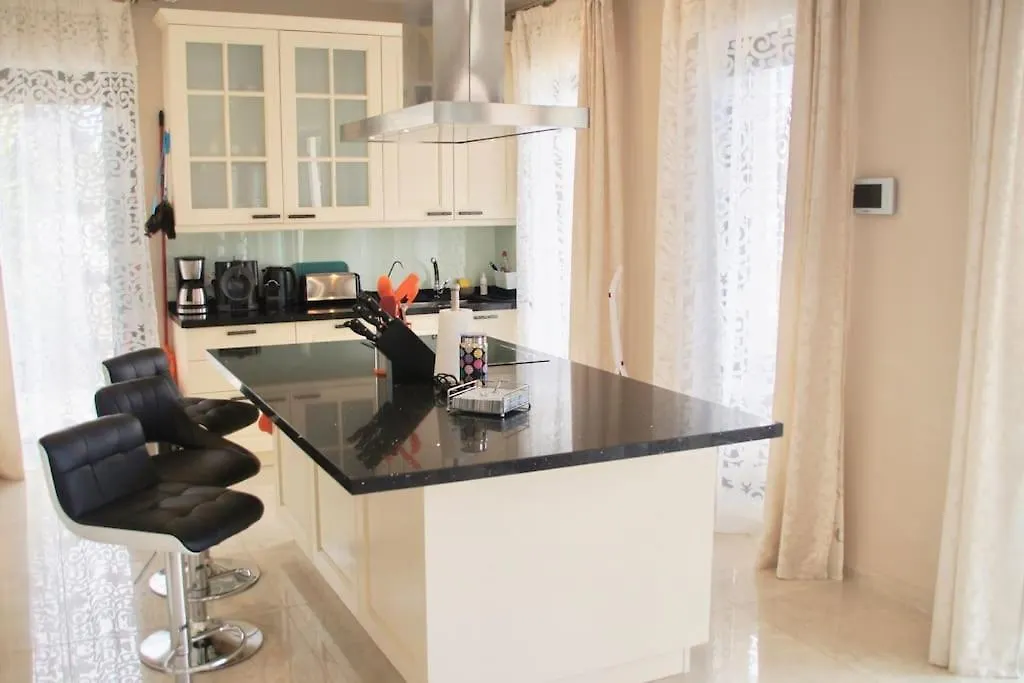 Villa Vista Bella Costa Adeje In Ruhiger Villengegend Mit Meerblick