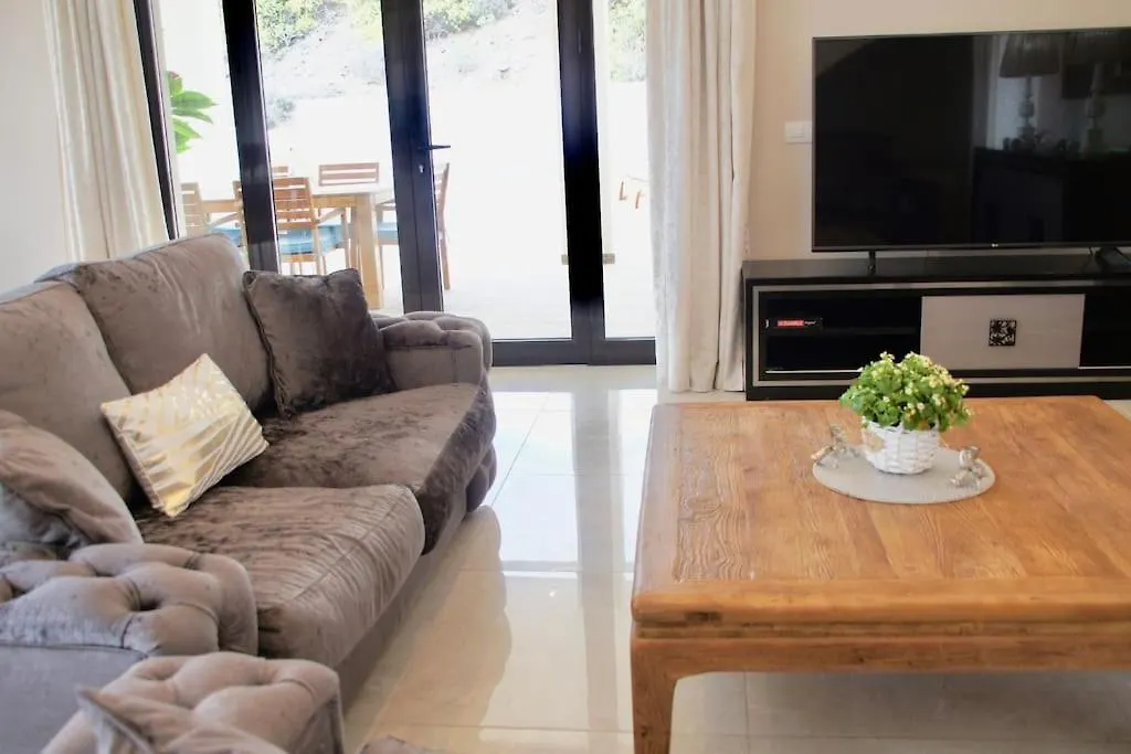 Villa Vista Bella Costa Adeje In Ruhiger Villengegend Mit Meerblick
