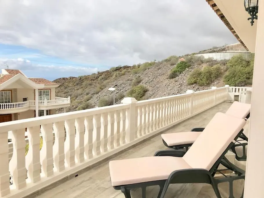 Villa Vista Bella Costa Adeje In Ruhiger Villengegend Mit Meerblick